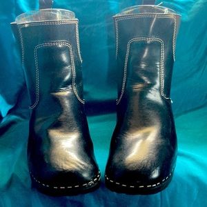 Troentorp Black Leather Clog Boots size 40 / 9
